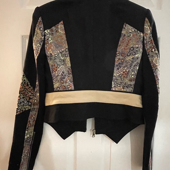 BCBG Blazer - Picture 6 of 6